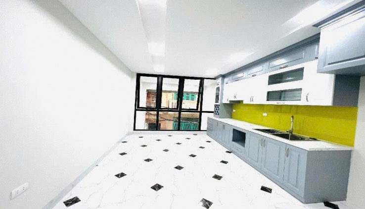 Siêu vip bán nhà Phố Nguyễn Cảnh Dị, Hoàng Mai, 7 tầng x 40m2, Thang máy, 15m ra ô tô, 12,3 tỷ